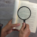 What is the Best Magnifier for Reading Books: Top Picks